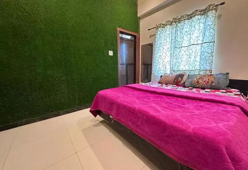 ホテル The Galaxy Near Udaipur Airport