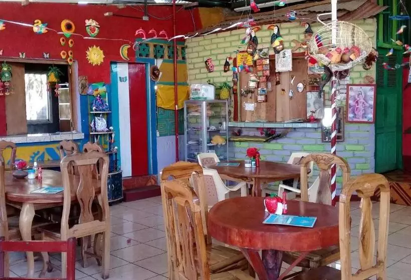 پانسیون Hostal Maria