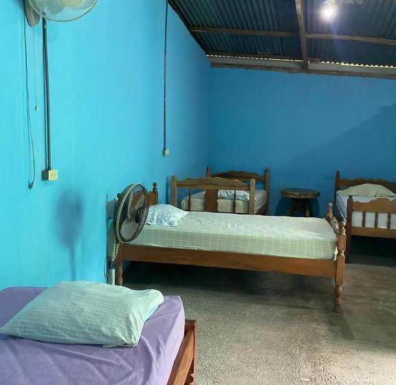 پانسیون Hostal Maria