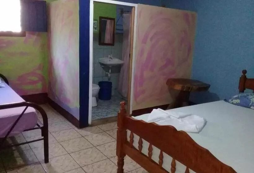 پانسیون Hostal Maria