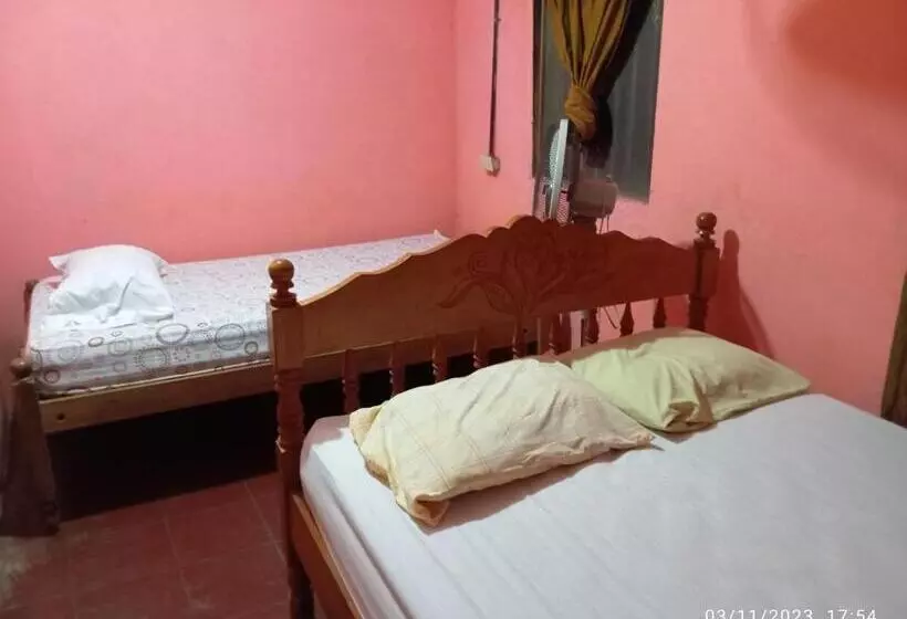 پانسیون Hostal Maria