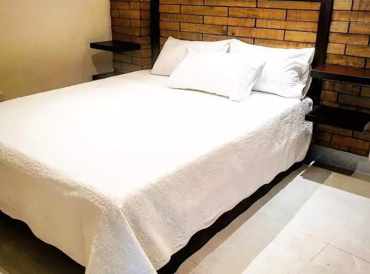 Retkeilymaja Elicon Suites