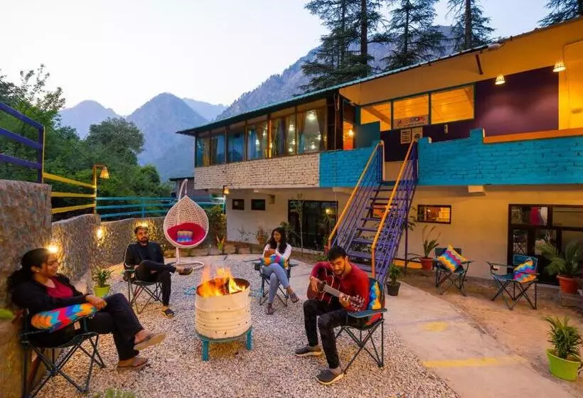 ユースホステル Gostops Kasol