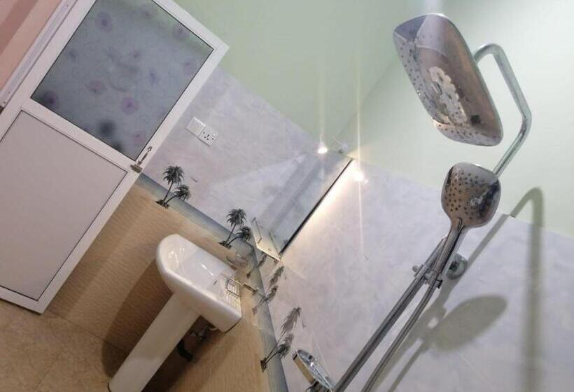 צימר Lahiru Airport Villa