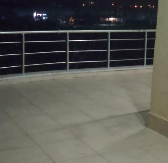 تختخواب و صبحانه Villa