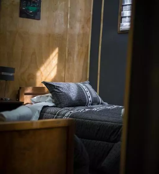 هتل Low Cost Y Restaurant Colón