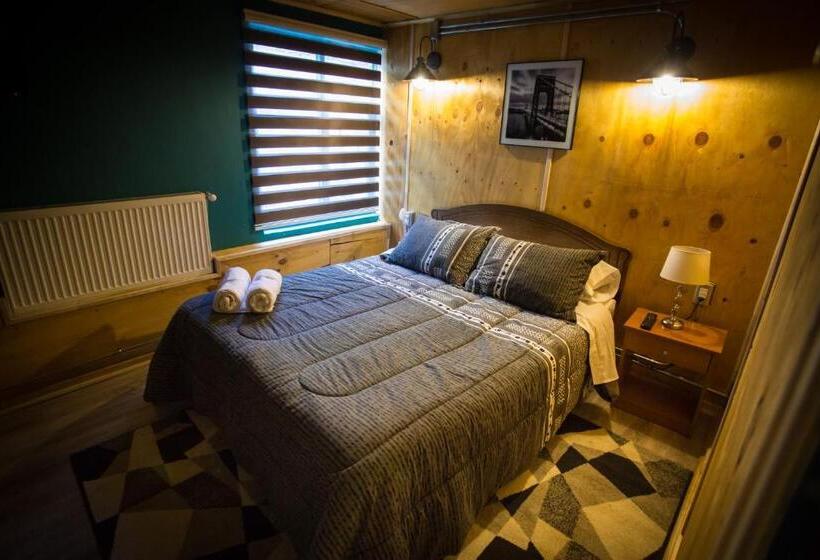 Hotel Low Cost Y Restaurant Colón