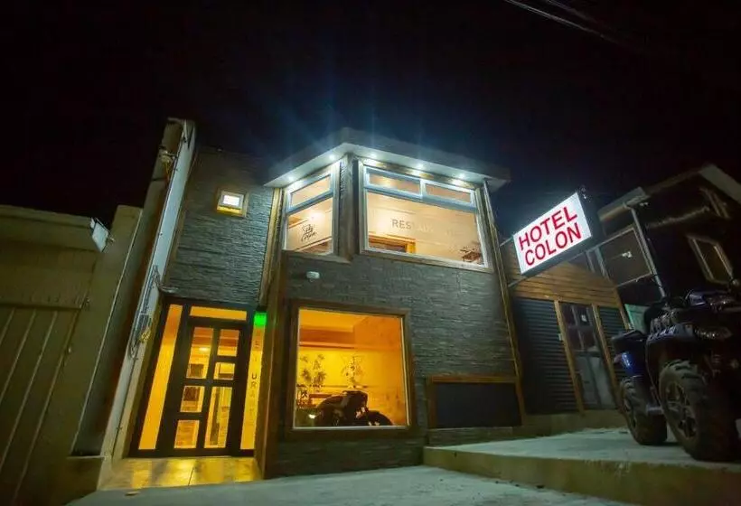 هتل Low Cost Y Restaurant Colón