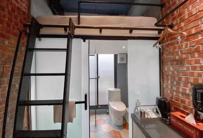 هاستل Leisure Chiayi
