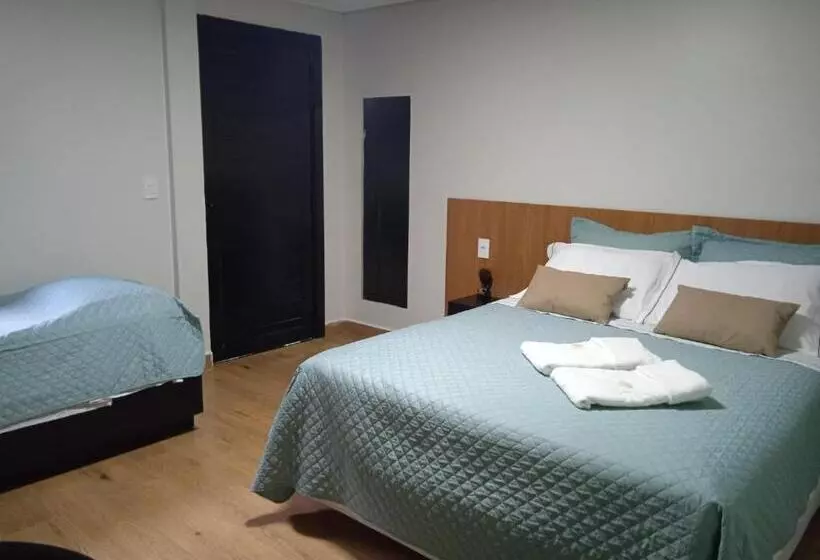 ペンション Pousada Jardim Do Lago