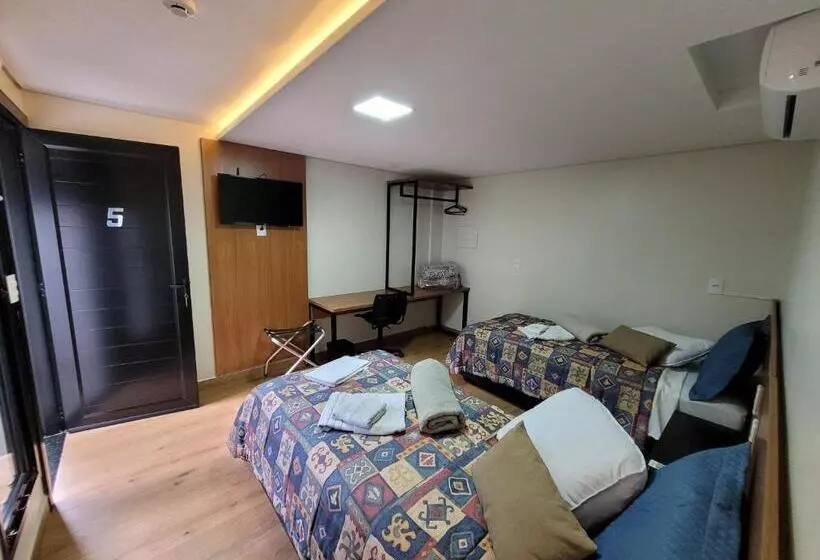 ペンション Pousada Jardim Do Lago