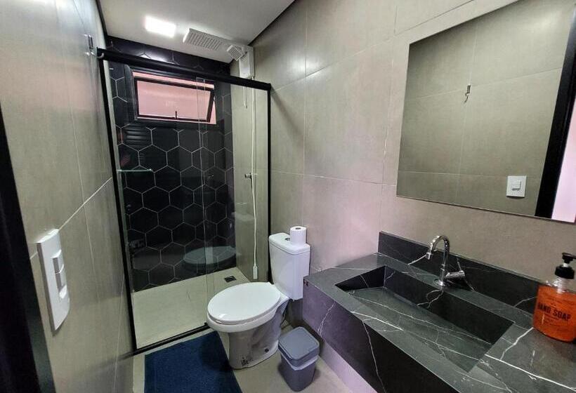 ペンション Pousada Jardim Do Lago