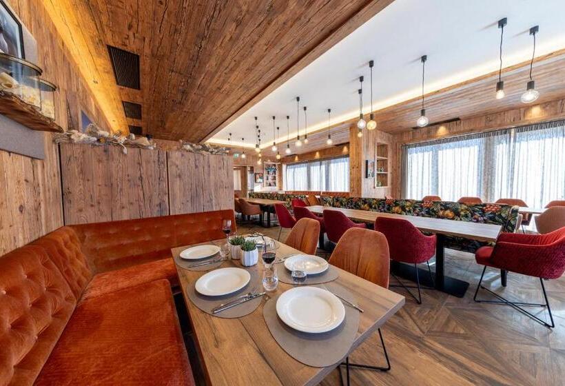 リゾートホテル Nationalpark Chalets Neukirchen