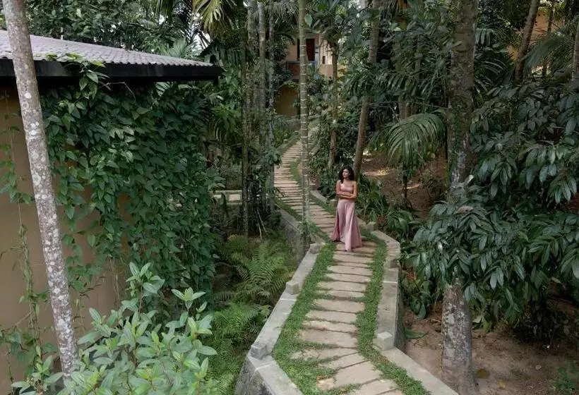 Sakuna Arana Resort