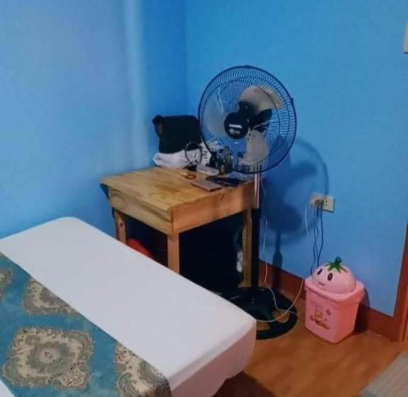 호스텔 Jaydin Travellers Inn