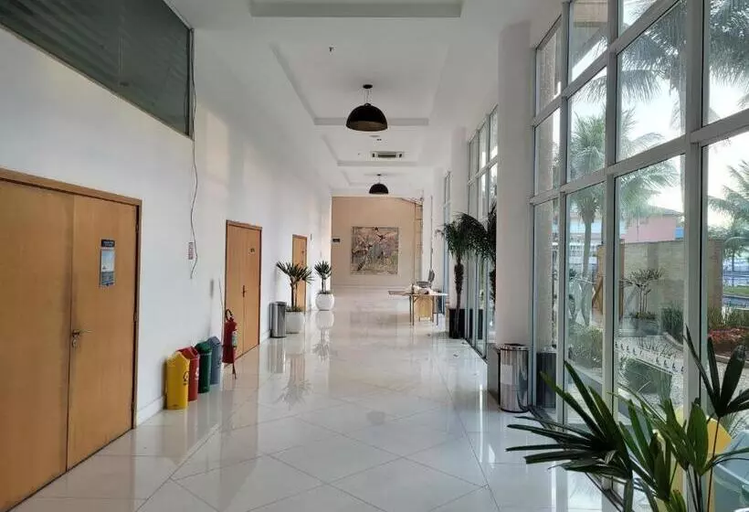 Apart Hotel Mont Blanc Itacuruçá