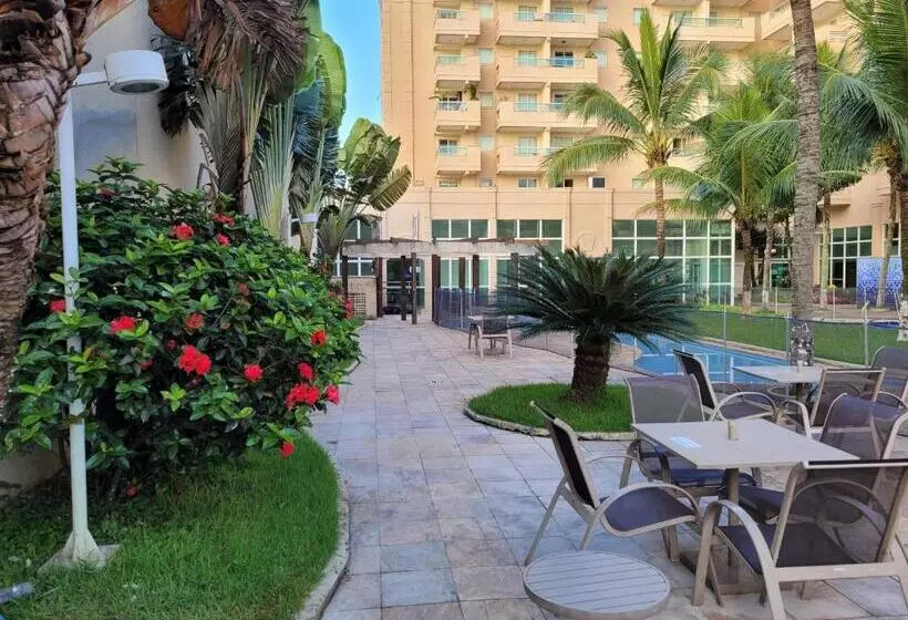 Apart Hotel Mont Blanc Itacuruçá