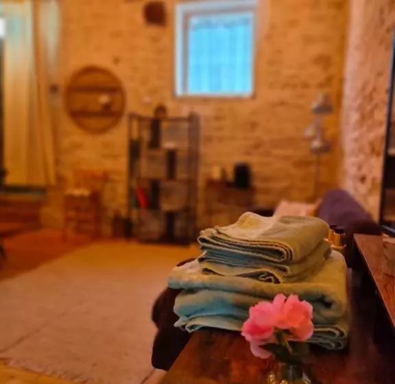 Aamiaismajoitus (B&B) Chamade En Beaujolais