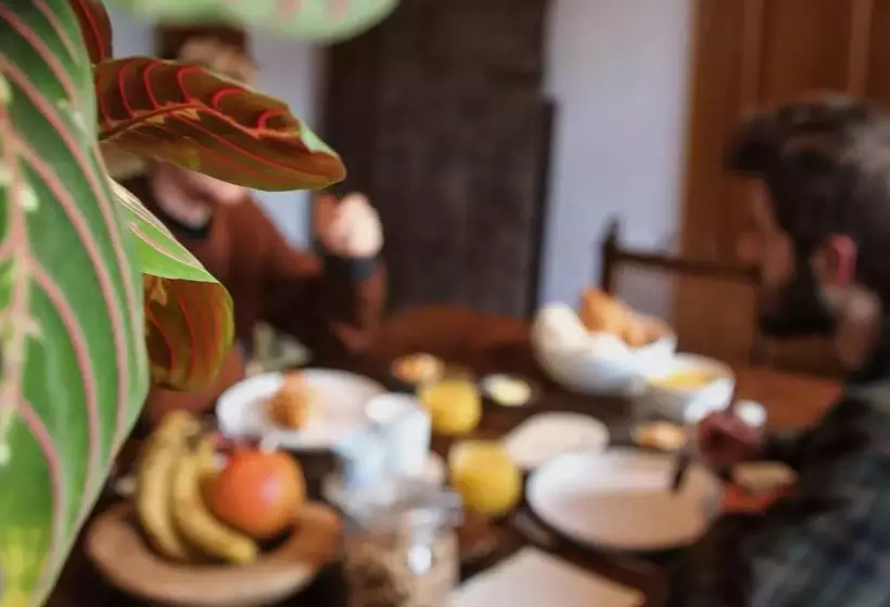 Aamiaismajoitus (B&B) Herenhuis1919