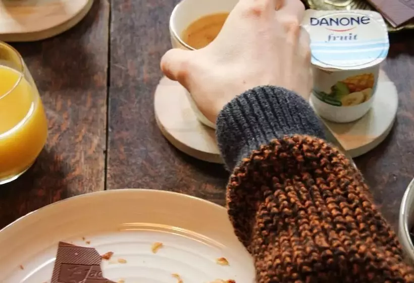 Aamiaismajoitus (B&B) Herenhuis1919