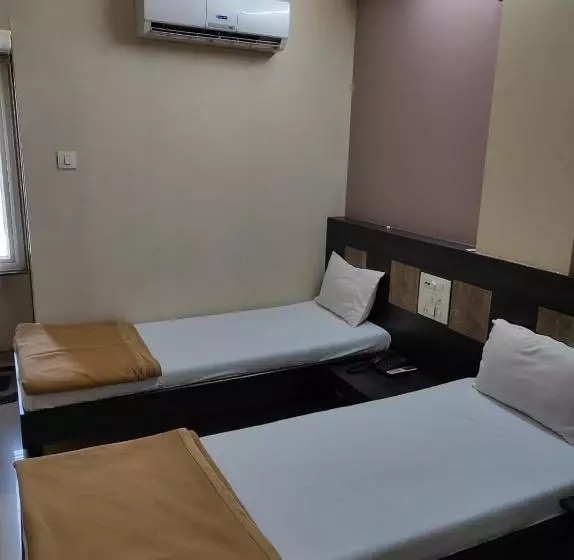 هتل Darshan By Wb Inn