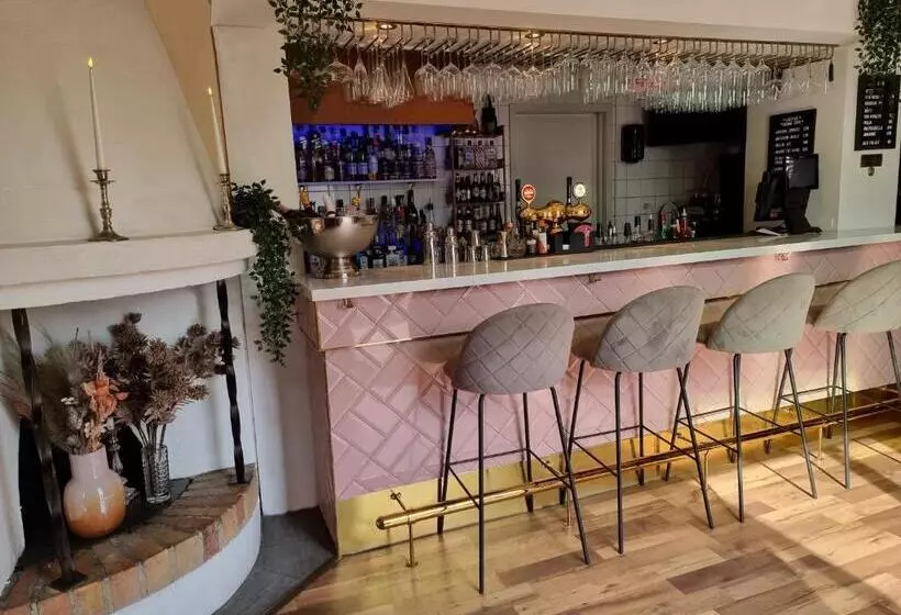 ホテル L Gästis Tierp