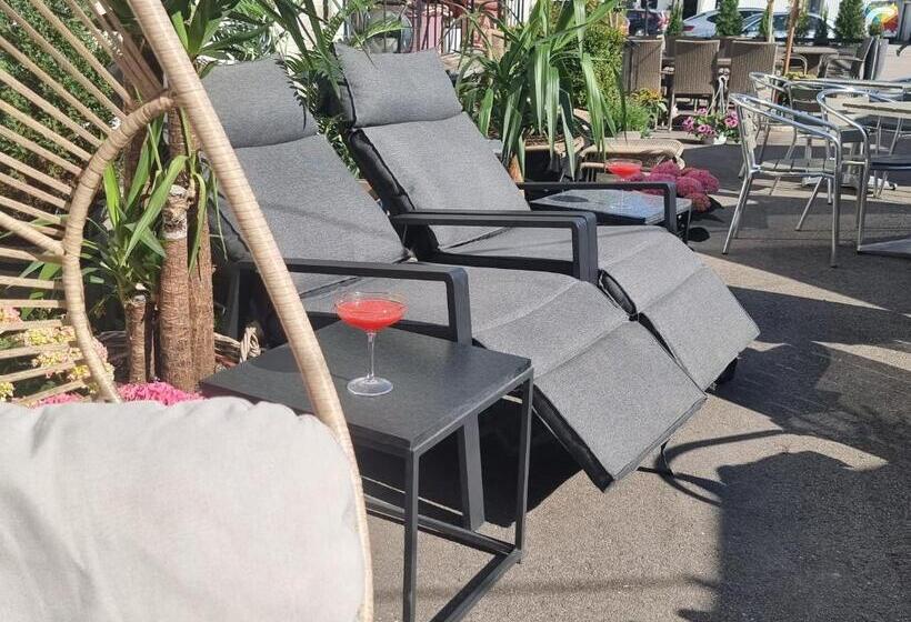 בית מלון כפרי L Gästis Tierp