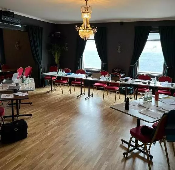 ホテル L Gästis Tierp