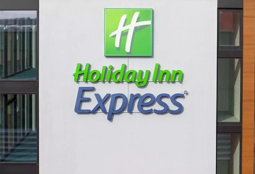 Hotelli Holiday Inn Express   Krefeld   Dusseldorf, An Ihg