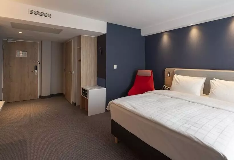 Hotelli Holiday Inn Express   Krefeld   Dusseldorf, An Ihg