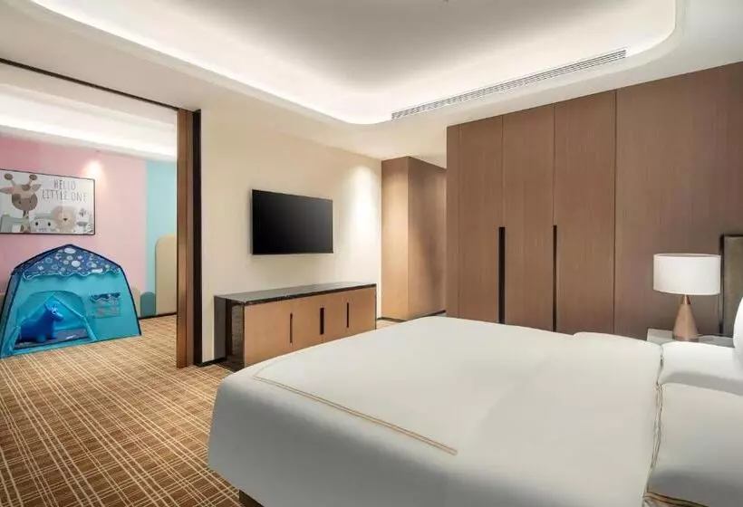 ホテル La Quinta By Wyndham Weifang South