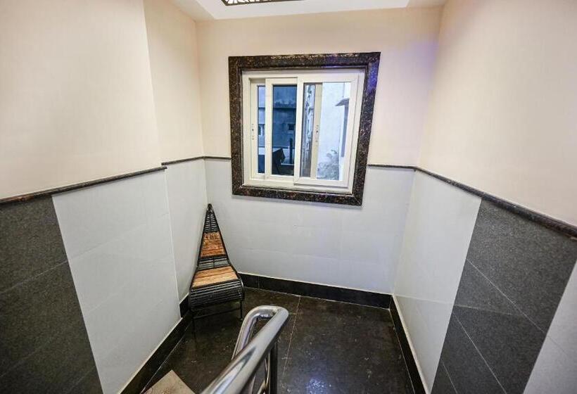 בית מלון כפרי Oyo 85707 Gv Grand