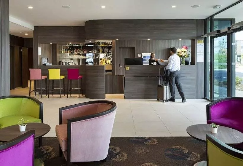 Hotelli Hôtel Roi Soleil Prestige Plaisir   St Quentin