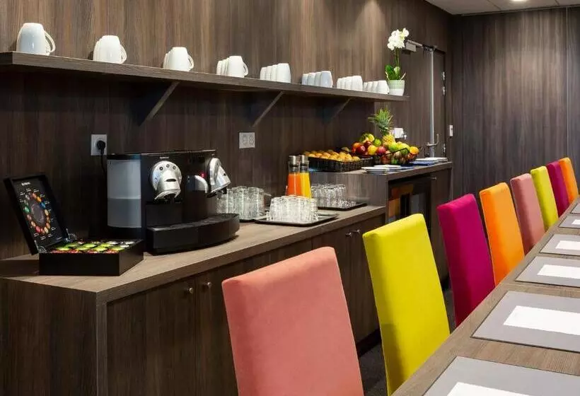 Hotelli Hôtel Roi Soleil Prestige Plaisir   St Quentin