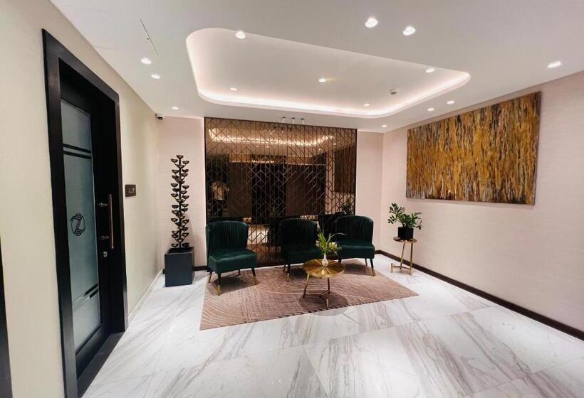 בית מלון כפרי Zest Metropole