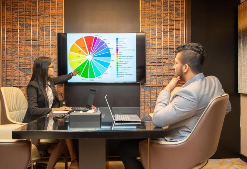 בית מלון כפרי Zest Metropole