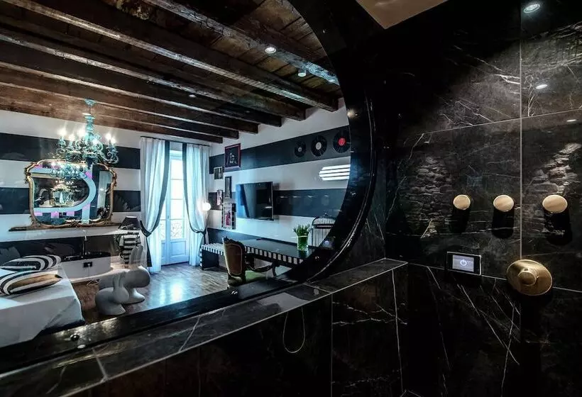پانسیون Aurum   Como Luxury Suites