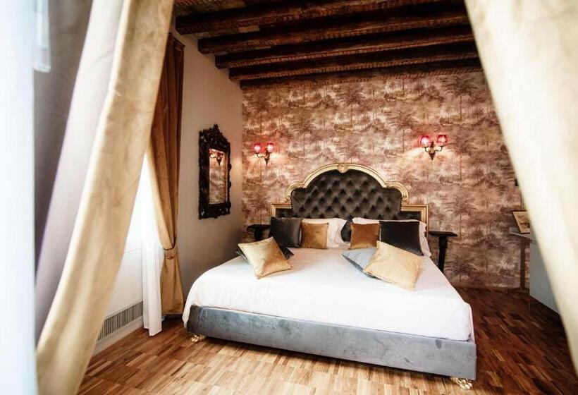 پانسیون Aurum   Como Luxury Suites