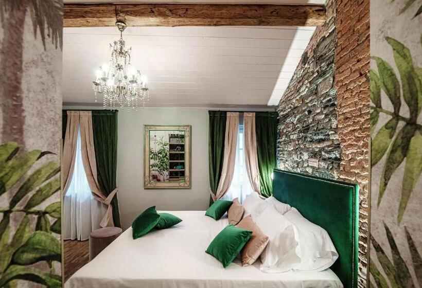 پانسیون Aurum   Como Luxury Suites