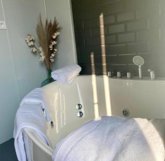 ペンション Château De Fabiargues