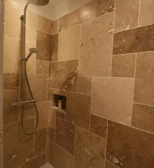 ペンション Clos Des Poulies