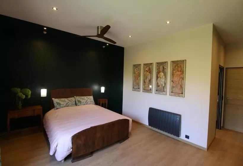 ペンション Clos Des Poulies