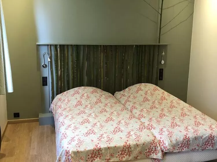 ペンション Clos Des Poulies