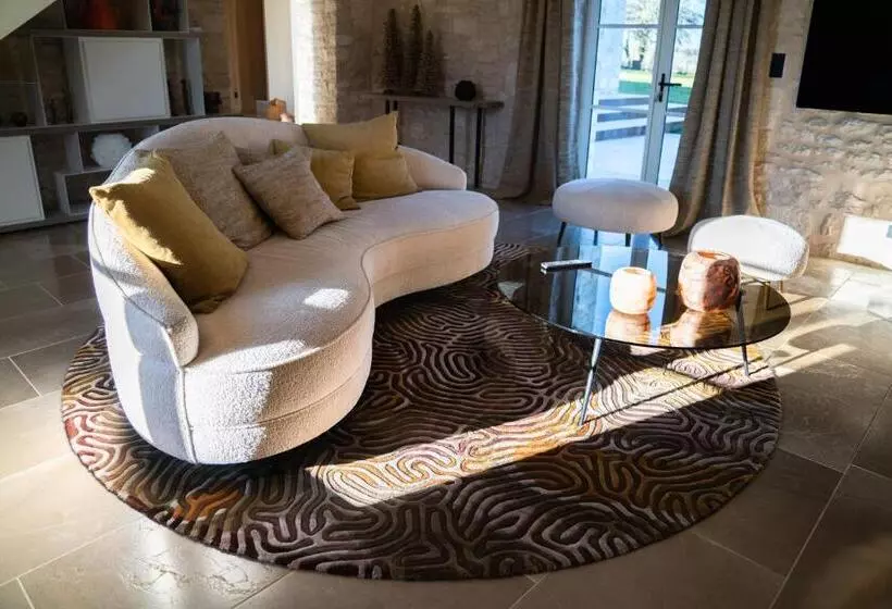 Majatalo Domaine Truffier Du Grand Merlhiot