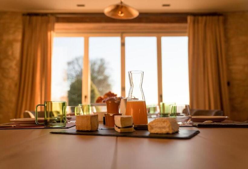 פנסיון Domaine Truffier Du Grand Merlhiot