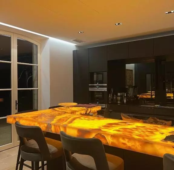 Majatalo Domaine Truffier Du Grand Merlhiot