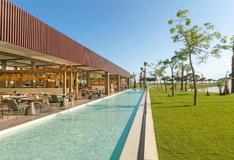 استراحتگاه Cullinan Belek