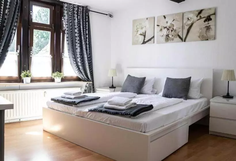 هاستل Gartenlaube Marburg