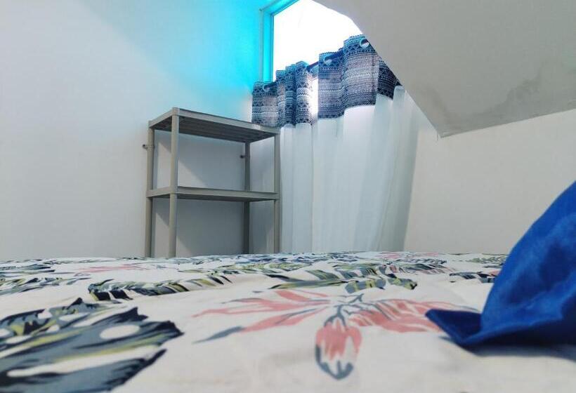 هاستل Posada Shalain