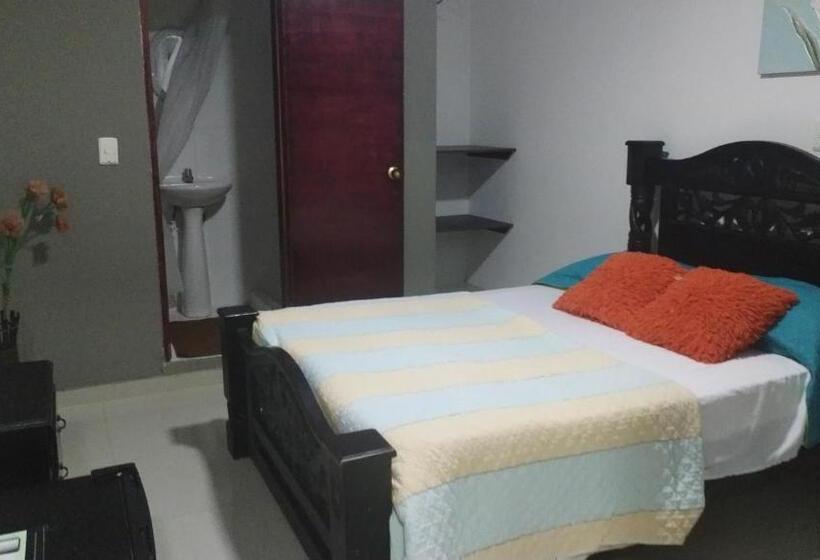 هاستل Posada Shalain